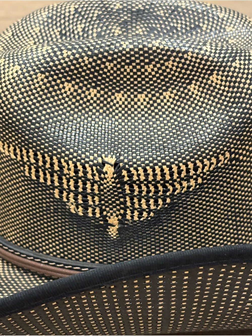 Justin Brown & Black Vented Straw Cowboy Hat / Western Rodeo Ranch Style - Picture 11 of 13
